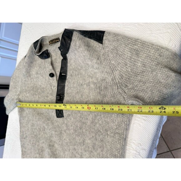 Carroll and Co Sweater Super Alpaca 1/4 Bottom Italian Gray leather collar - Picture 6 of 8
